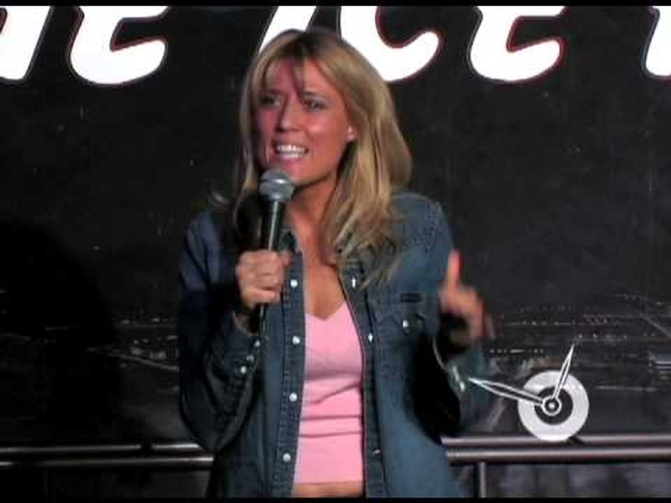 Quicklaffs - Penelope Lombard Stand Up Comedy