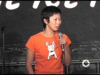 Quicklaffs - Amy Anderson Stand Up Comedy