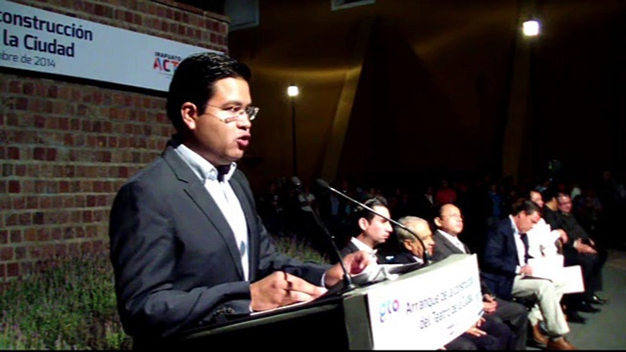 SIXTO ZETINA Y EL TEATRO