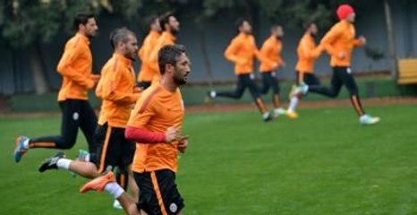 Galatasaray'da 10 İsim Topun Ağzında