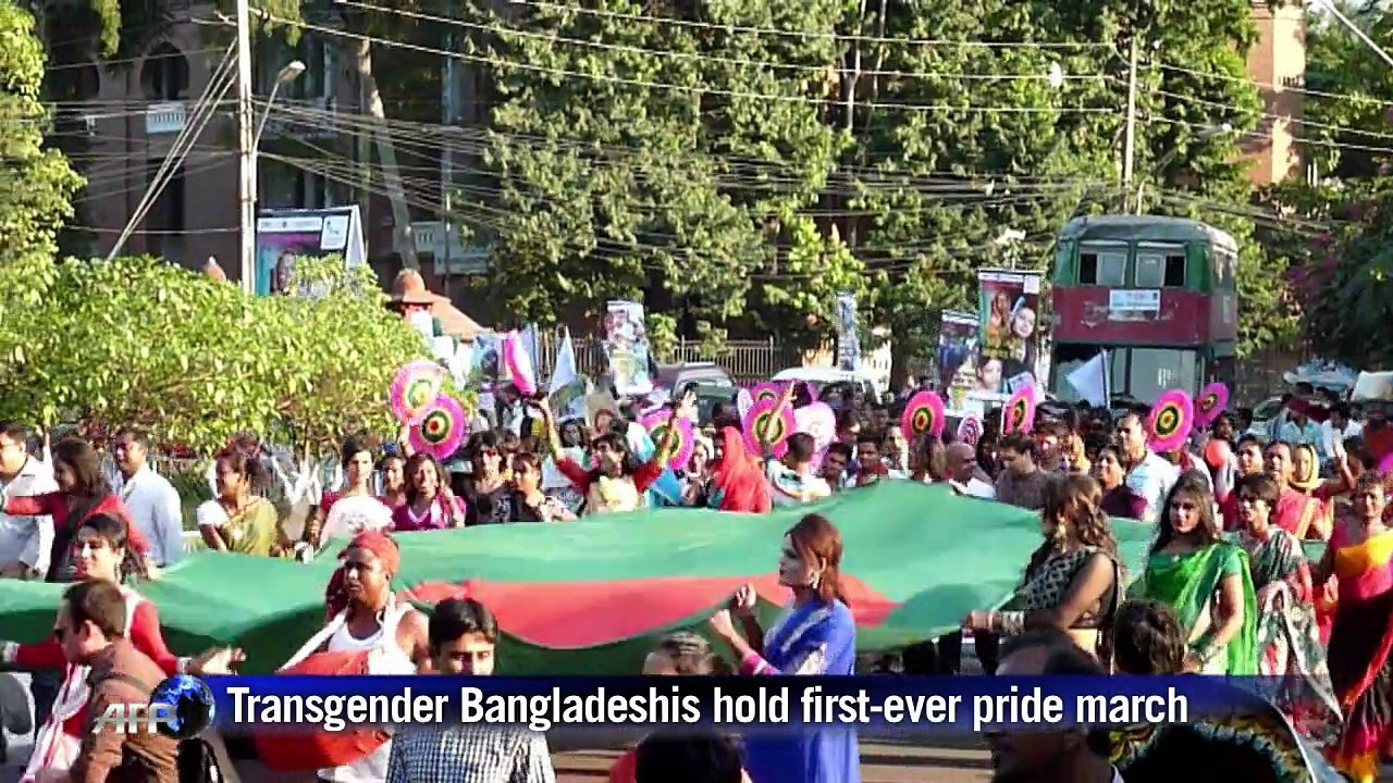 Transgender Bangladeshis hold first-ever pride march