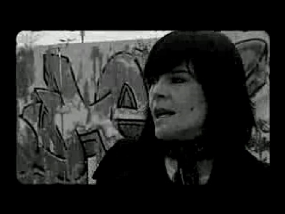 Ève Cournoyer-Tout Arrive