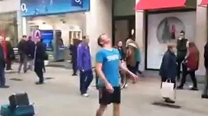 Jamie Knight Bowls Over Dublin Public with Amazing Football Freestyle Skills