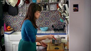 Little Paris Kitchen - Learn how to cook Floating Islands in the smallest restaurant in Paris - Bbc Food (2013)