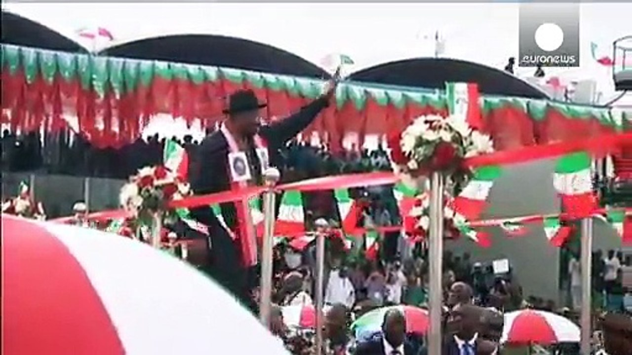 Nigeria: Goodluck Jonathan annuncia ricandidatura