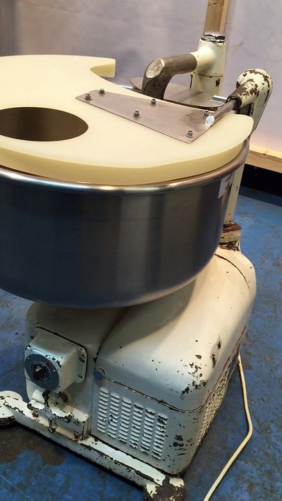 gebrauchte Bäckereimaschinen Hubkneter Diosna S 70 plus