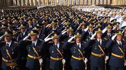 TSK'dan Yargı Kararı Olmadan Atılan Askerler İadei-i İtibar İstiyor