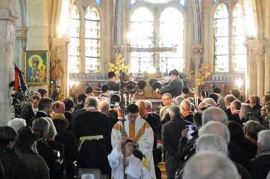 Messe de St Hubert du Rallye Trois Forêts par les trompes de Luzarches. (9)