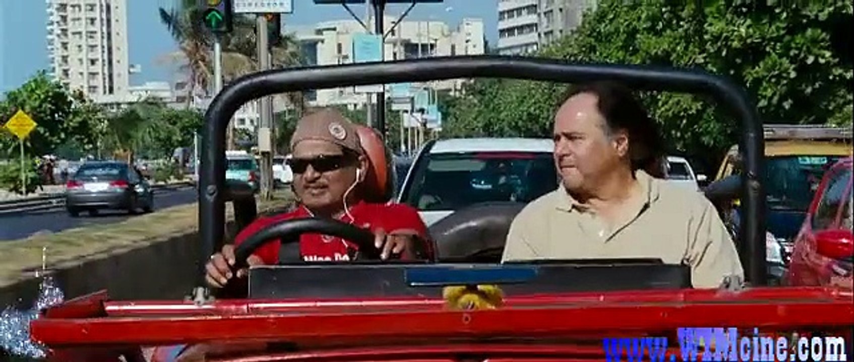 Club 60 (2013)_clip4