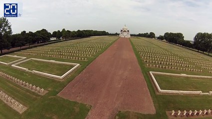 Survolez la nécropole Notre-Dame de Lorette en drône