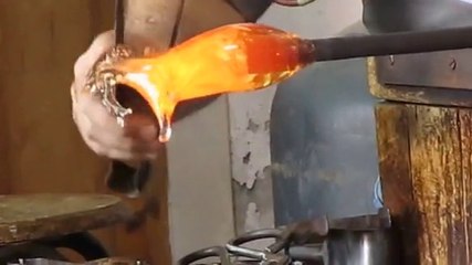 Making The Ferrari Horse Out Of Hot Glass