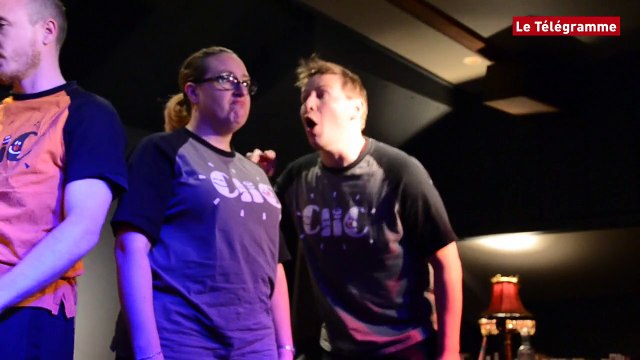Vannes. Théâtre d’impro : le public en est barge !