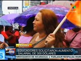 Maestros panameños exigen aumento salarial de 300 USD