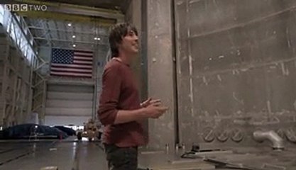 WATCH Video - A bowling ball and feather fall in world