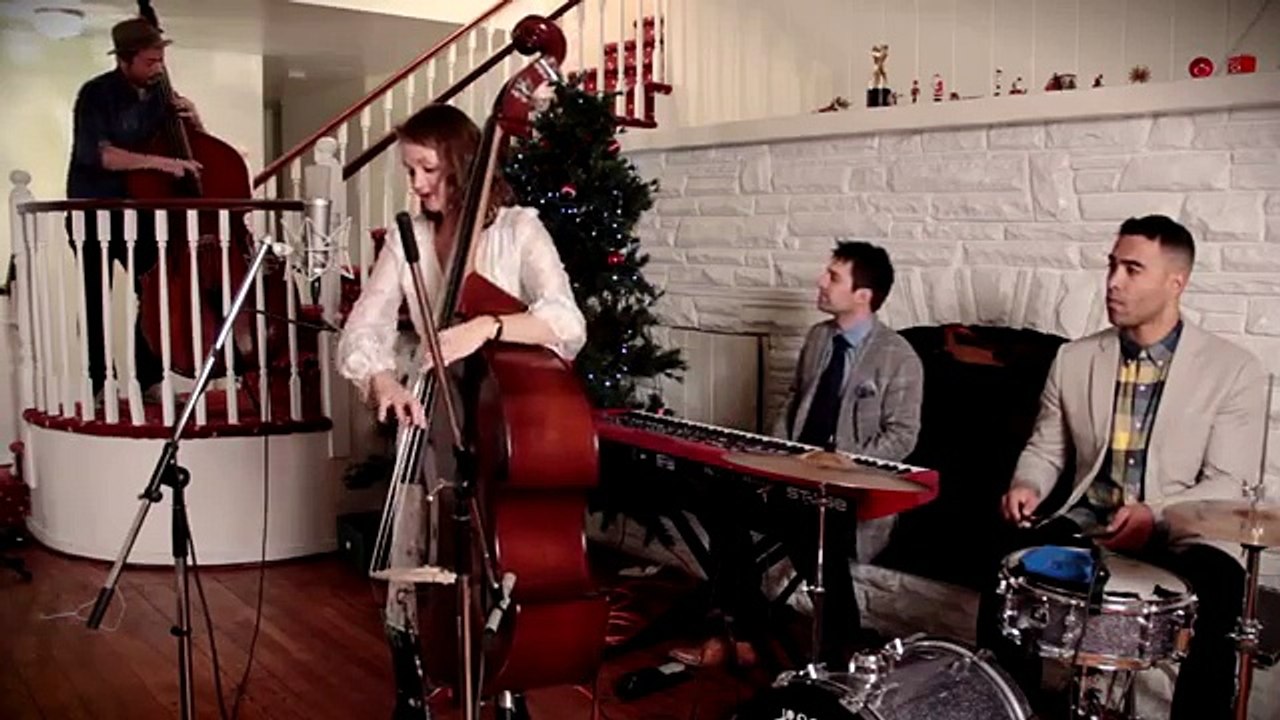 Blue Christmas - "Dueling Basses" Elvis Cover ft. Kate Davis