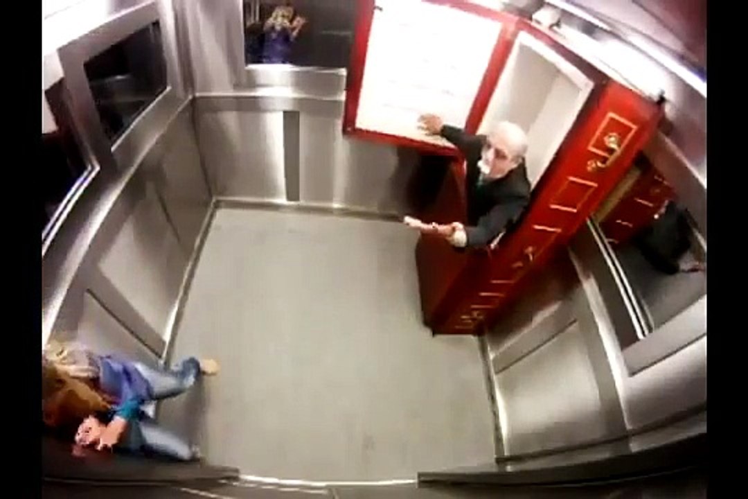 Fahrstuhl des Grauens Teil 2 - Der Sarg