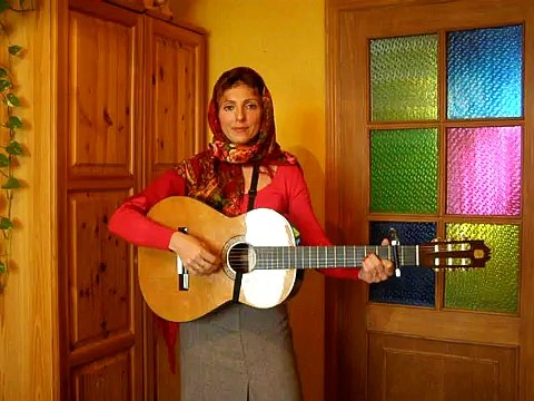 Вдоль по улице метелица метет - Поёт Юлия Боголепова