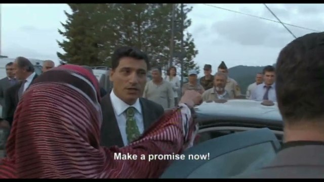 Polluting Paradise - Extrait (2) VO