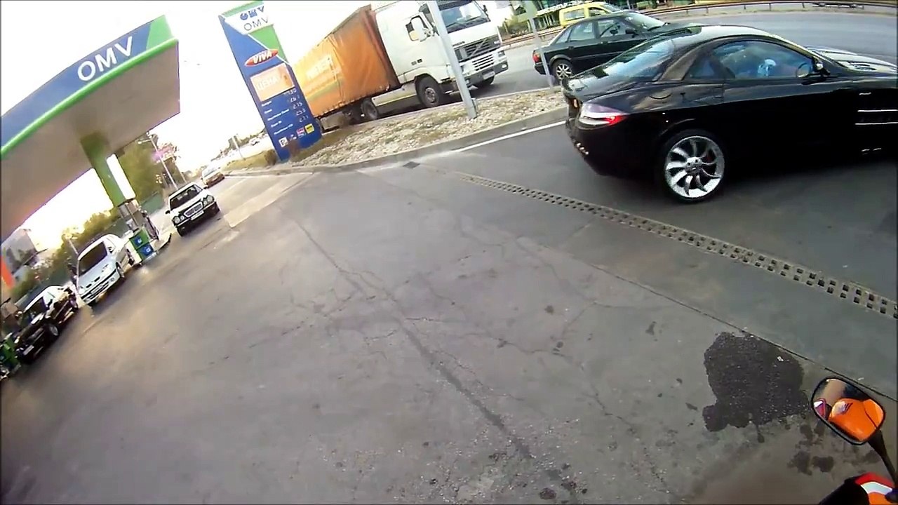 McLaren SLR vs CBR 1000RR Repsol - Araba Tutkum