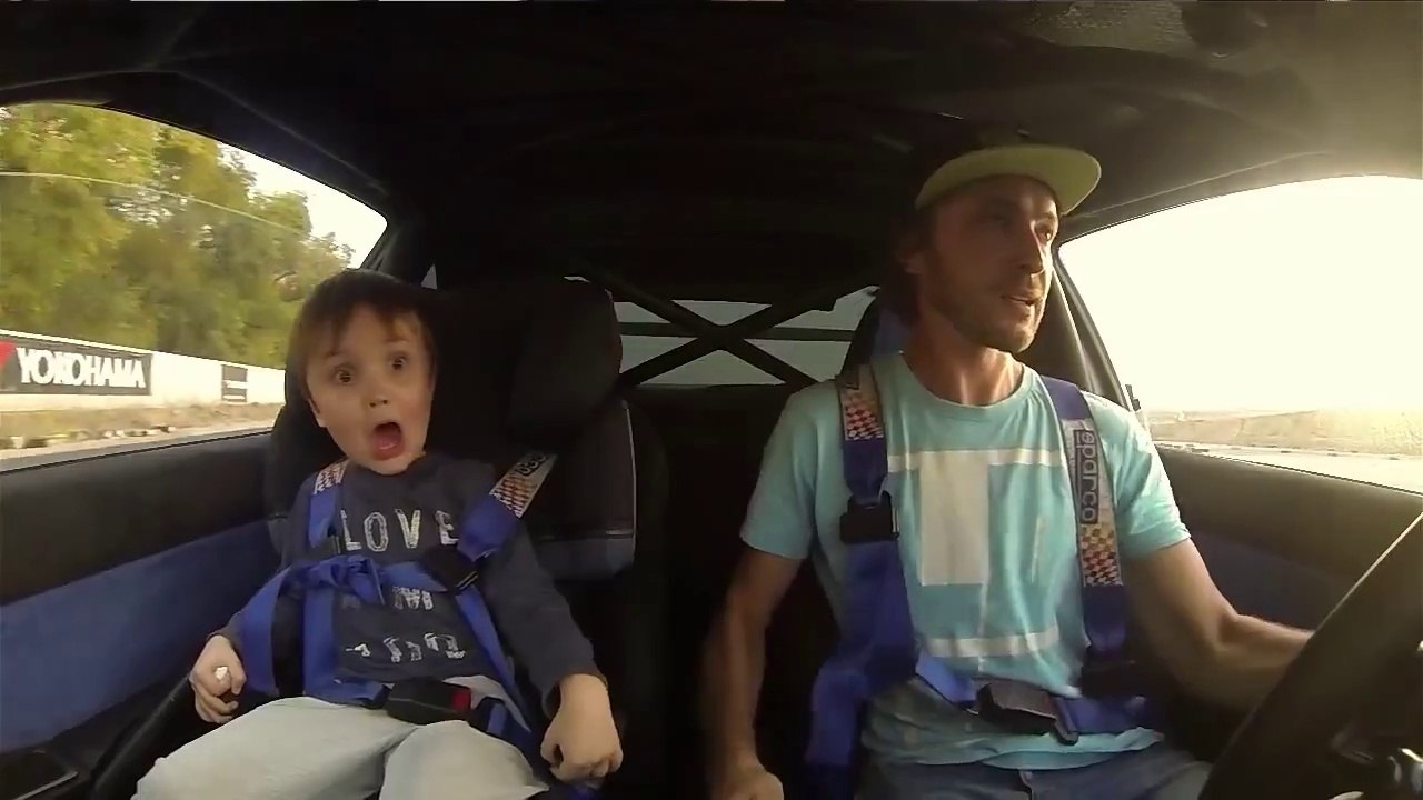 Oğluyla drift yapan baba