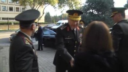 Jandarma Genel Komutanı Atay, Şehitliği Ziyaret Etti