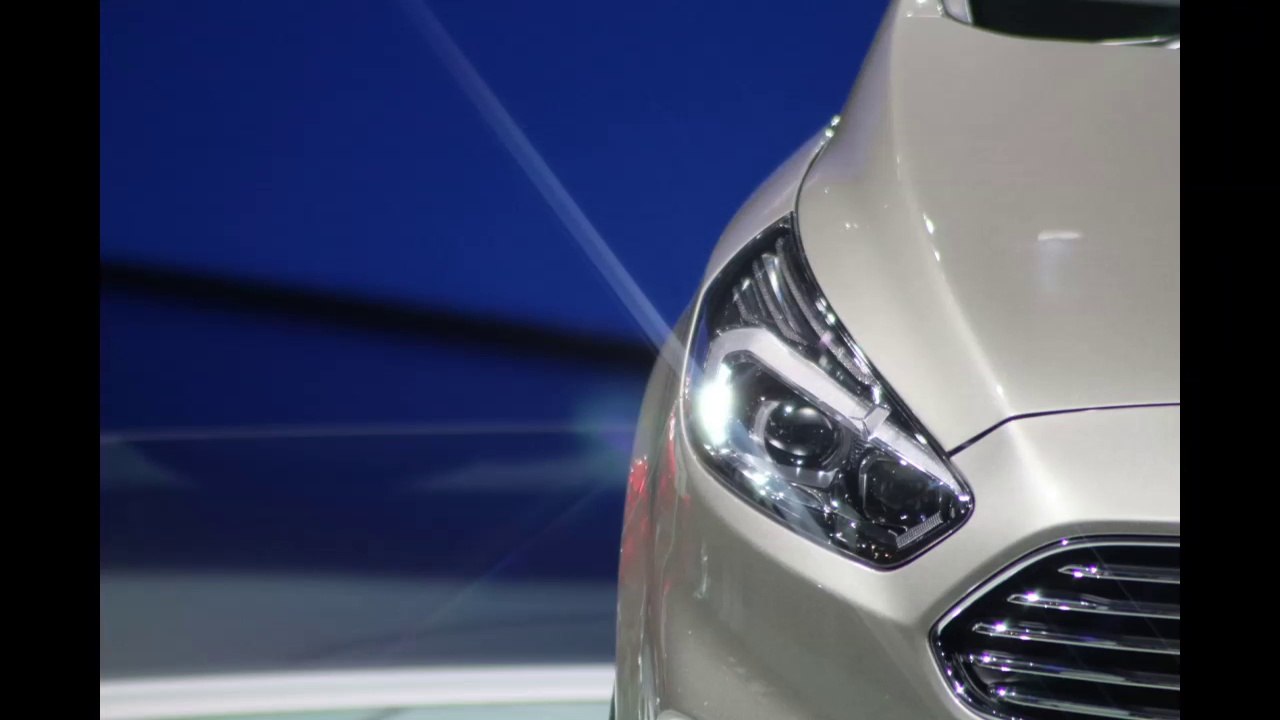 Rasso au Salon de l'Auto 2014 pour le Club S-Max