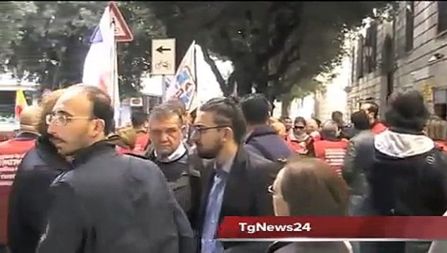 Tg 11 Novembre 2014: leccenews24 politica, cronaca, sport l'informazione 24 ore
