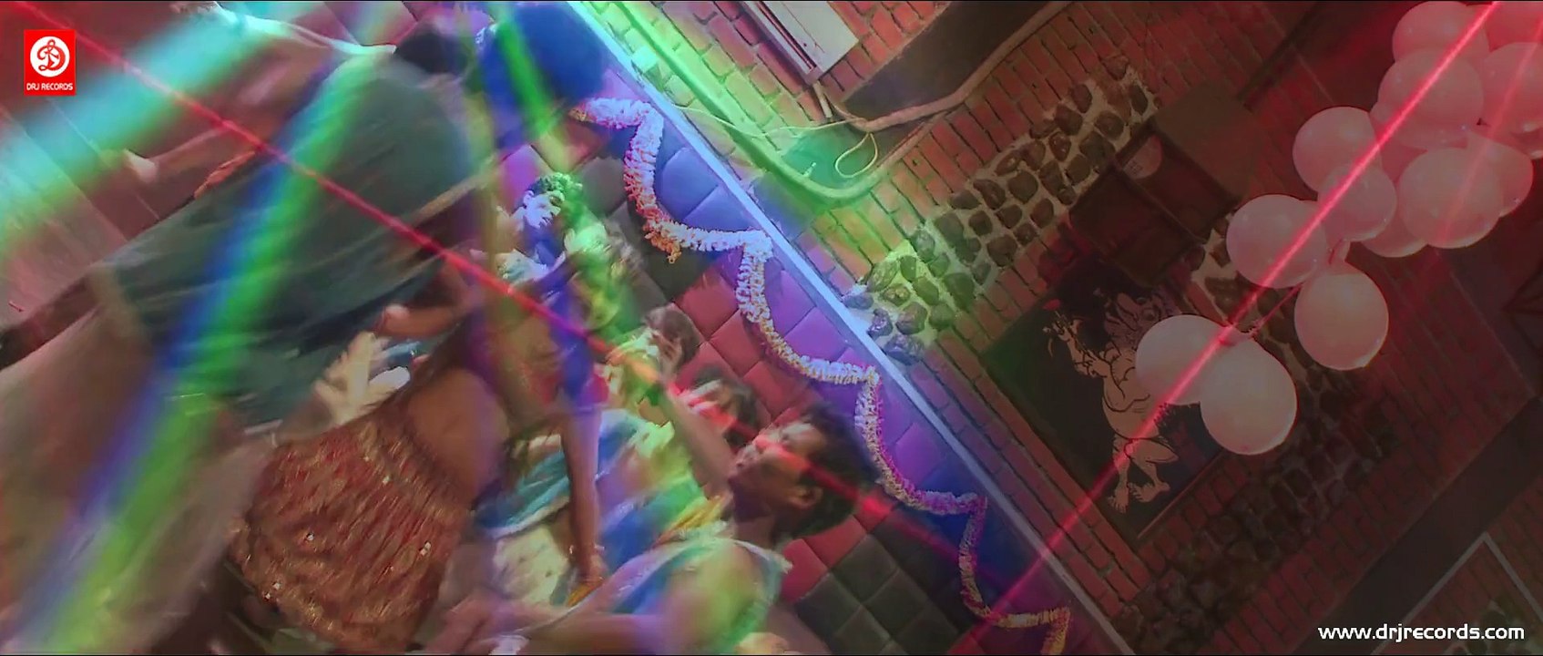 Hontho Se Tapke Hai | Full Video Song | Bhojpuriya Nayak The Boss | Soniya