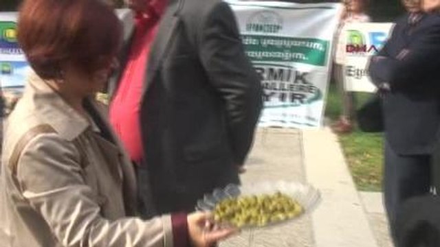 İzmir'de Sazlı Sözlü Yırca Protestosu