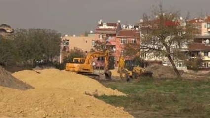 Tarihi Bostana Süs Havuzu İnşaatı Durdu