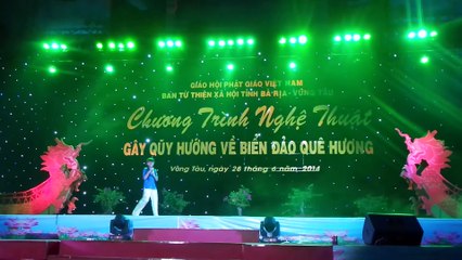 Phương Mỹ Chi trong Chương trình gây quỹ hướng về biển đảo quê hương. - YouTube