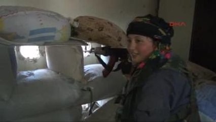 Şanlıurfa Kobani' de Kadınlar da Mevzide