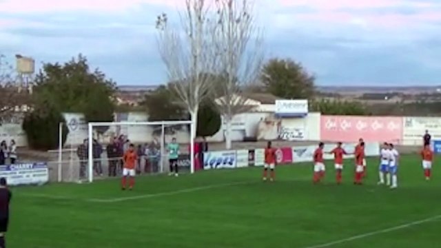 Le coup du scorpion génial d'un gardien de D4 espagnole !