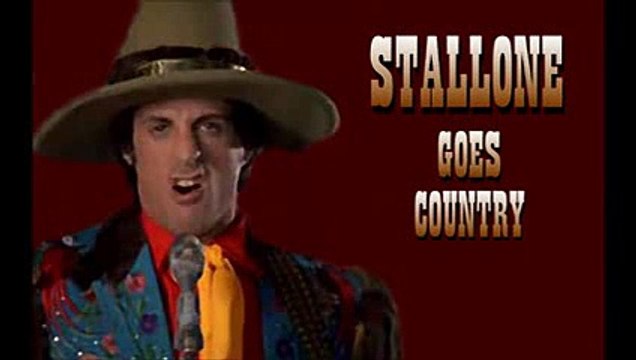 Sylvester Stallone chante de la Country