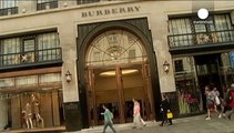 Burberry: utili lordi in calo nel primo semestre