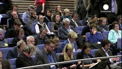Juncker admite "responsabilidade política" no escândalo LuxLeaks