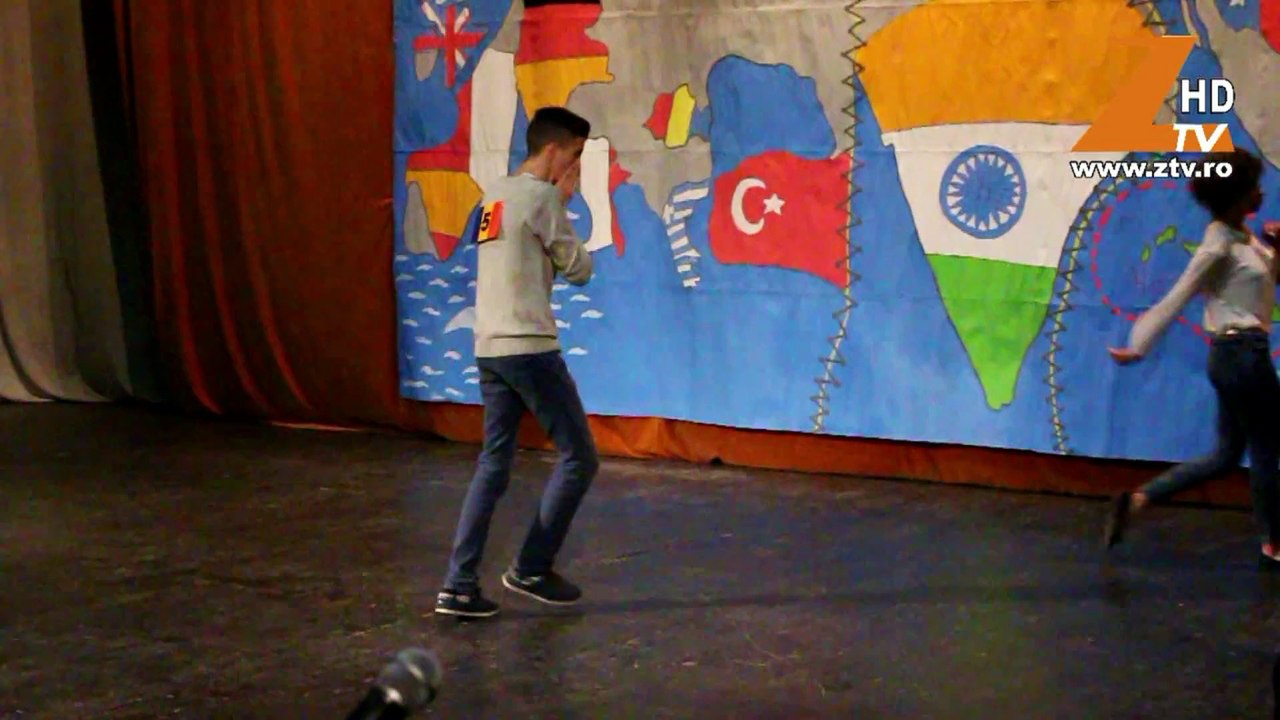Balul Bobocilor la Colegiul Tehnic API - partea 4