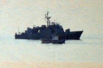 Ege'de Tacize, Denizde İt Dalaşı