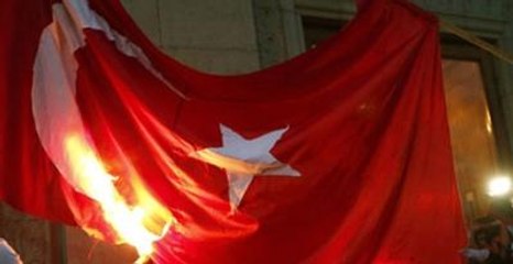 Genelkurmay: 10 Kasım'da Adana'da Türk Bayrağı Yakıldı