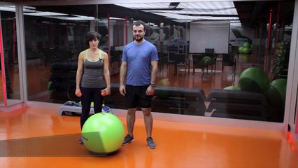 Ön Kol Kaslarını Çalıştırmak için "Swissball Seated Alt. Biceps Curl" - Her Yerde Spor