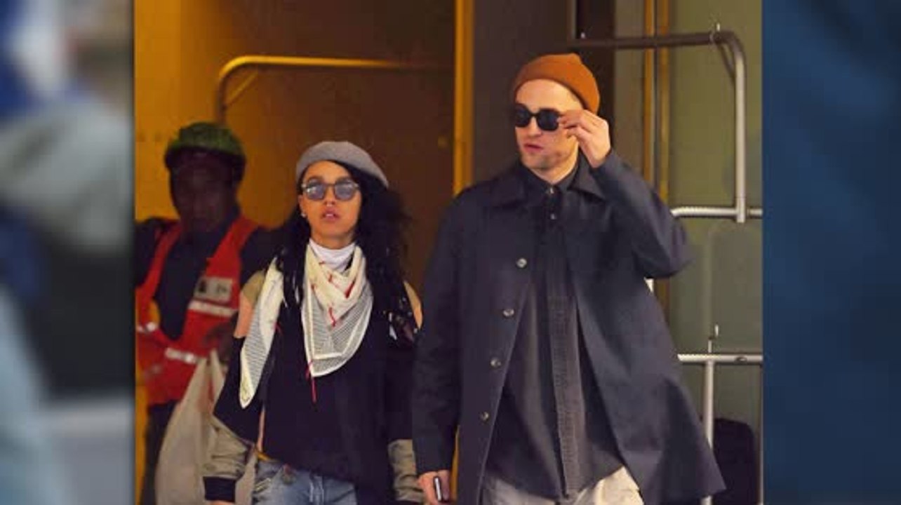 Robert pattinson wurde mit einer neuen frisur gesehen, als er mit seiner freundin fka twigs unterwegs war