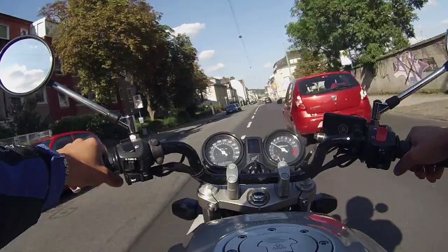 Un jeune motard va regretter de rouler comme un fou en ville