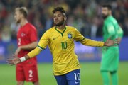Brilha muito! Neymar comanda goleada da Seleção