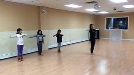 Learn Kathak Dance With BollyArts Instructor Kavya