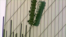 Trabalhadores pendurados no WTC são resgatados