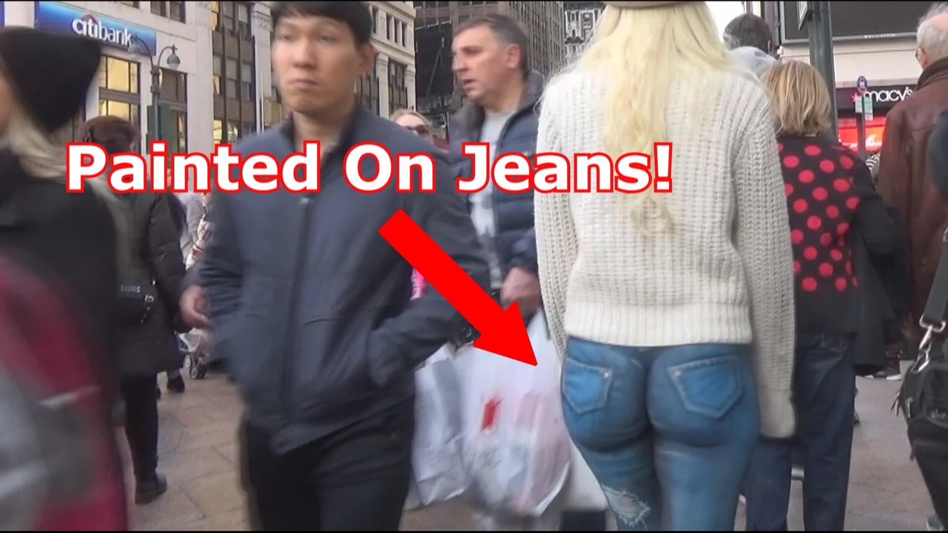 trend Forvirret indstudering Girl Walks Around NYC With No Pants! - video Dailymotion