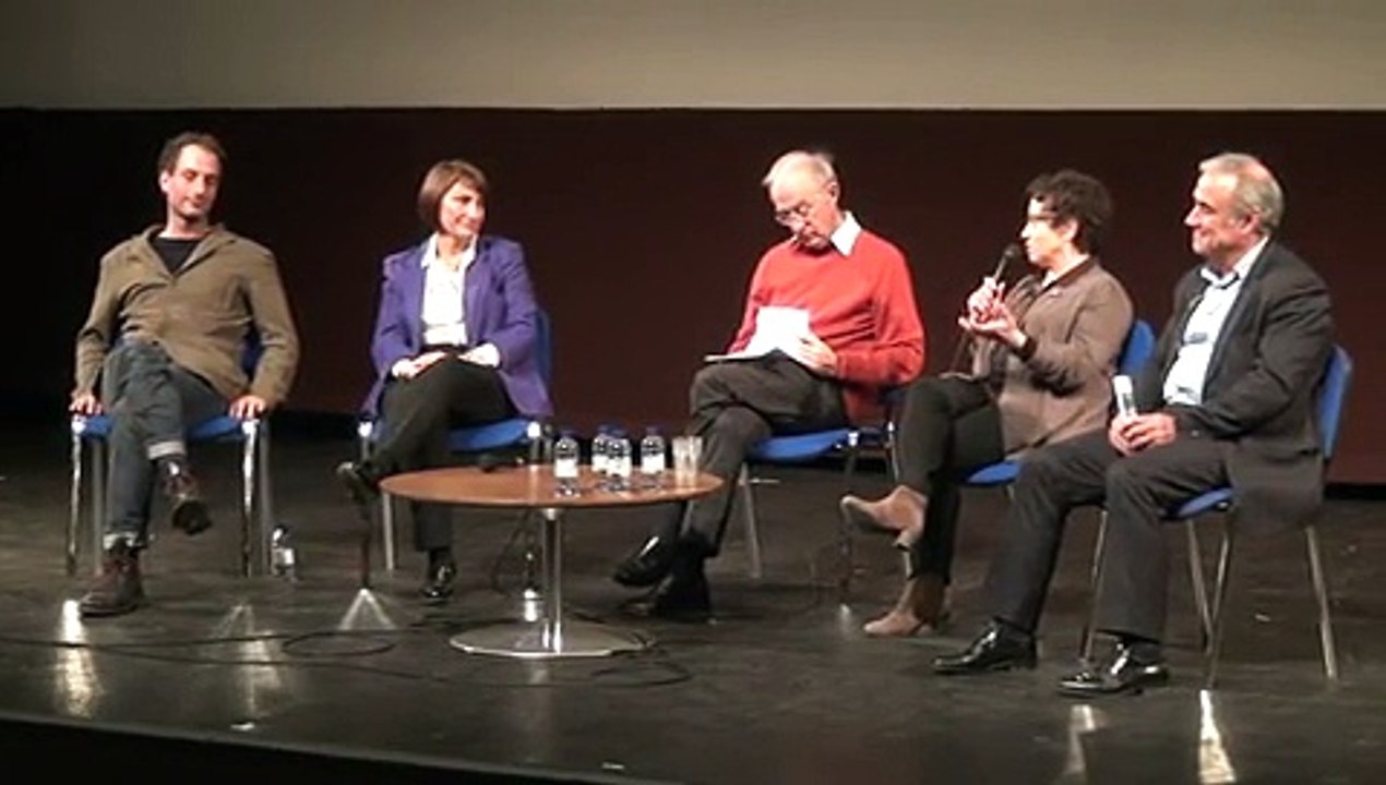 Ciné-débat "Quelle place aujourd’hui pour les déplacements à vélo en ville ?", Saint-Maur, 12 novembre 2014, 1 de 2