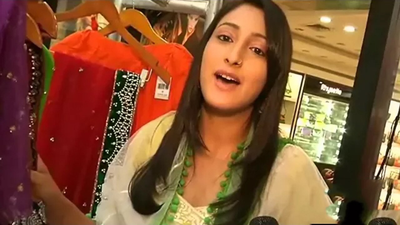 Humsafars - Arzoo Sells Clothes - Episode