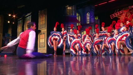 Record du monde de... ronds de jambes au Moulin Rouge