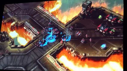Exemples d'aptitudes de la Lance d'Adun dans SC2: Legacy of the Void